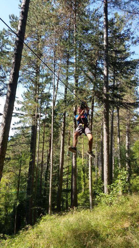grandes tyroliennes pour enfants et adultes dans le Sud de la France vers Montpellier