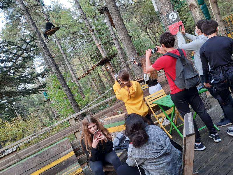 ou sortir pour un groupe de jeunes ados et faire une activité sportive en plein air vers Saint Jean du Gard