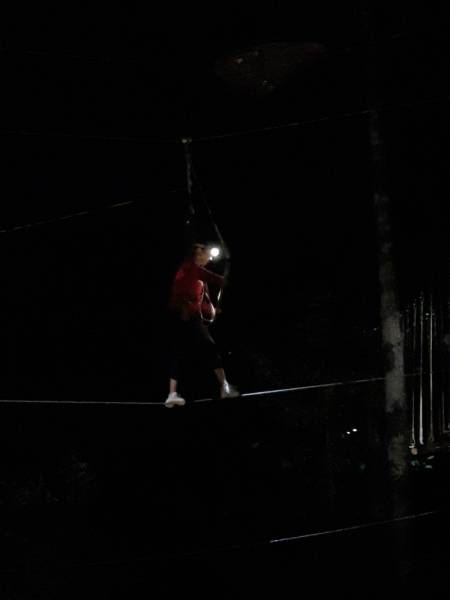 sport en nocturne dans un parc de loisirs vers Nîmes dans le Gard