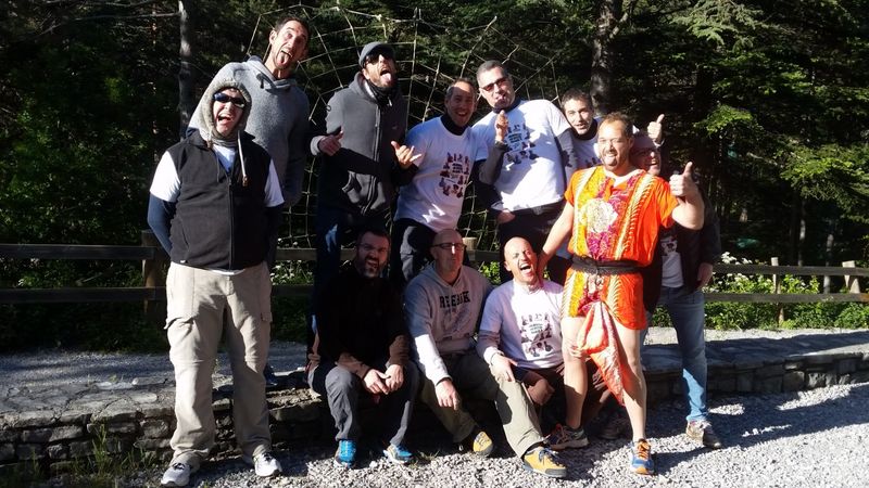 idée sortie pour un enterrement vie de garçon ou un enterrement de vie de jeune fille dans un arc en plein air avec des activités physiques proche de Montpellier