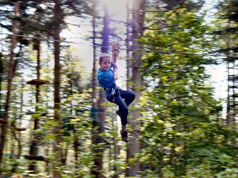 ou sortir avec un groupe d'enfants et d'amis en plein air avec des activités sportives proche de Arles