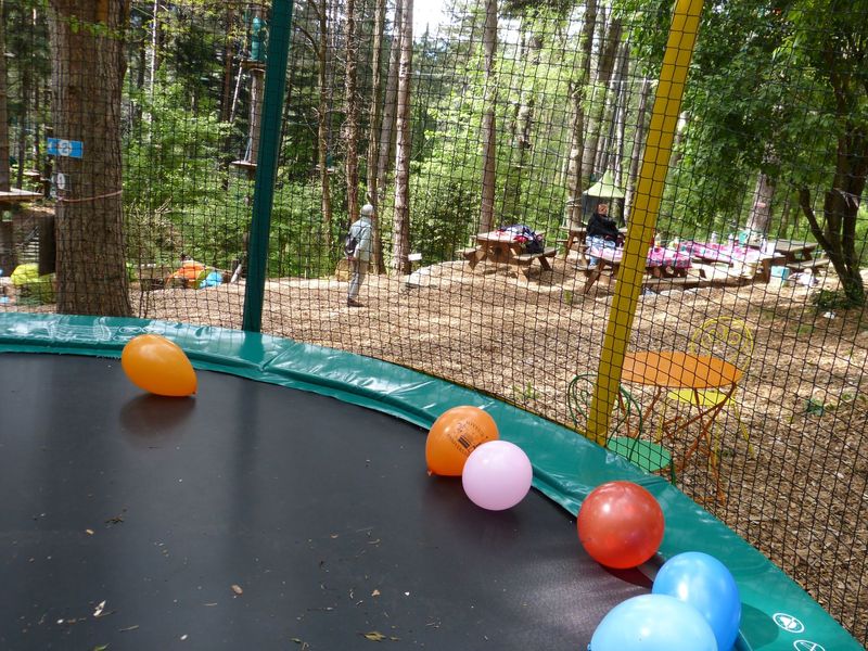 parc d'aventures Nimes pour organiser une fête d'anniversaire en plein air