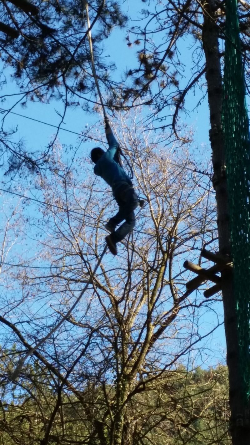 l'extrèm saut...ouf, fini !! parcours avnetures en Cévennes