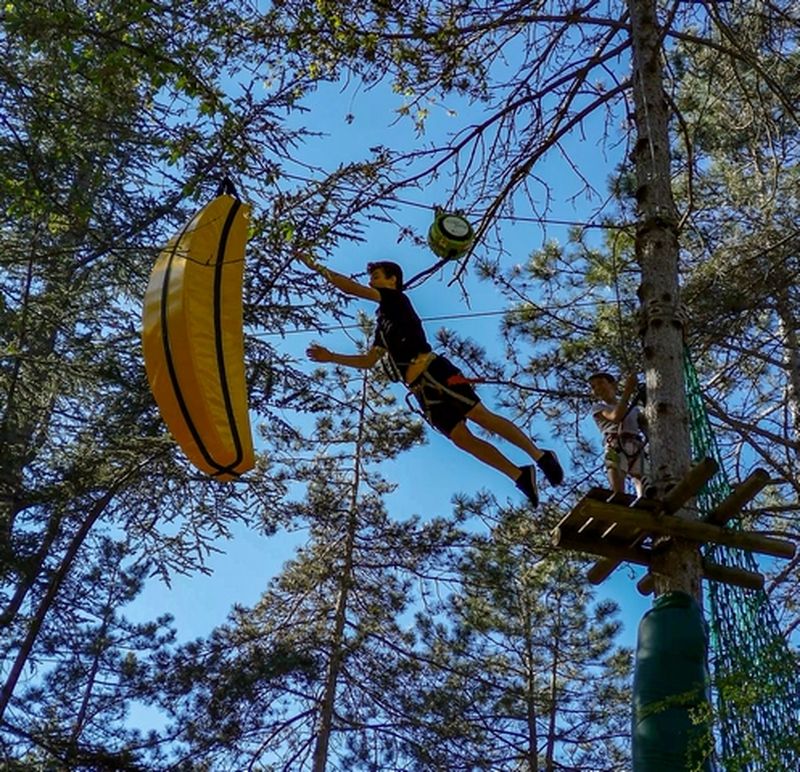 parcours aventures accrobranche difficile vers nimes