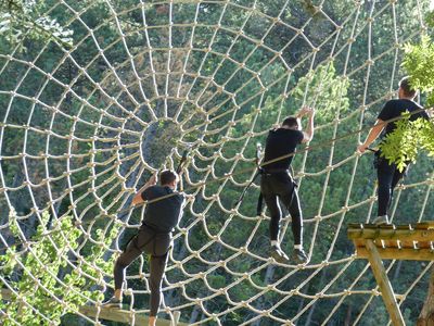 Notre zone d'activité pour ce service Parc de loisirs avec accrobranche pour débutants
